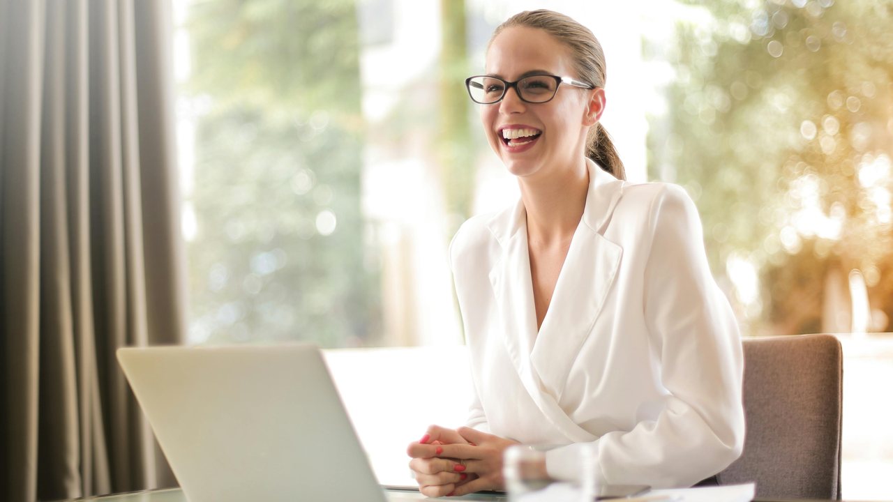 positive Psychologie, Charakterstärken, Wohlbefinden, Glück, Zufriedenheit, Resilienz, Optimismus, Dankbarkeit, Achtsamkeit, Flow-Erleben, Selbstwirksamkeit, intrinsische Motivation, emotionale Intelligenz, Selbstbewusstsein, persönliche Entwicklung, positive Emotionen, Sinn und Zweck, Selbstmitgefühl, positive Beziehungen, Stärkenorientierung, psychologische Sicherheit, Selbstregulation, intrinsische Motivation, Selbstbestimmung, persönliche Meisterschaft, positive Selbstführung, Führungskompetenz, Stärkenoptimierung, positive Interventionen, Selbstmanagement, Selbstmotivation, Selbstdisziplin, Selbstbewusstsein, intrinsische Motivation, Selbstregulation, persönliche Meisterschaft, positive leadership, perma-lead, perma-sl, positive selfleadership